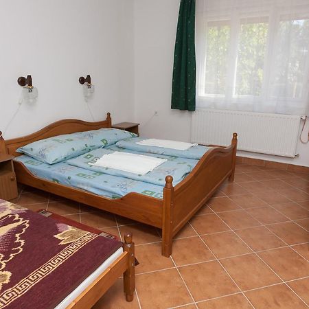 Paratlan Apartmanhaz Szilvasvarad Exterior photo