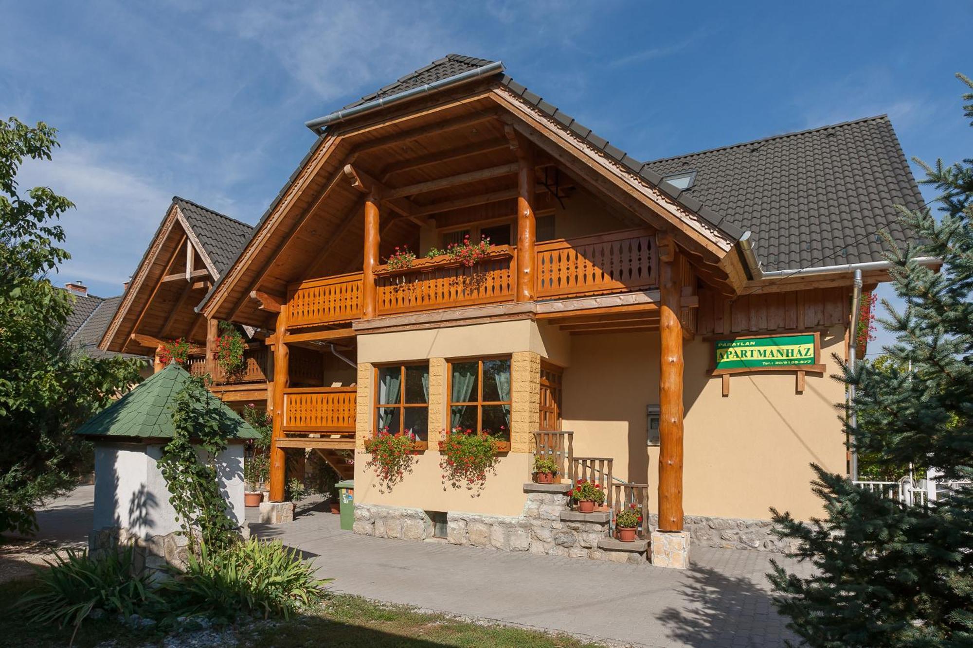 Paratlan Apartmanhaz Szilvasvarad Exterior photo
