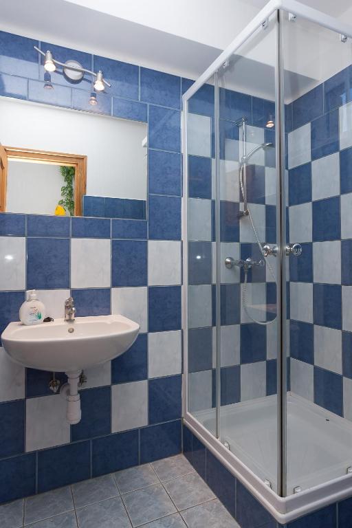Paratlan Apartmanhaz Szilvasvarad Room photo